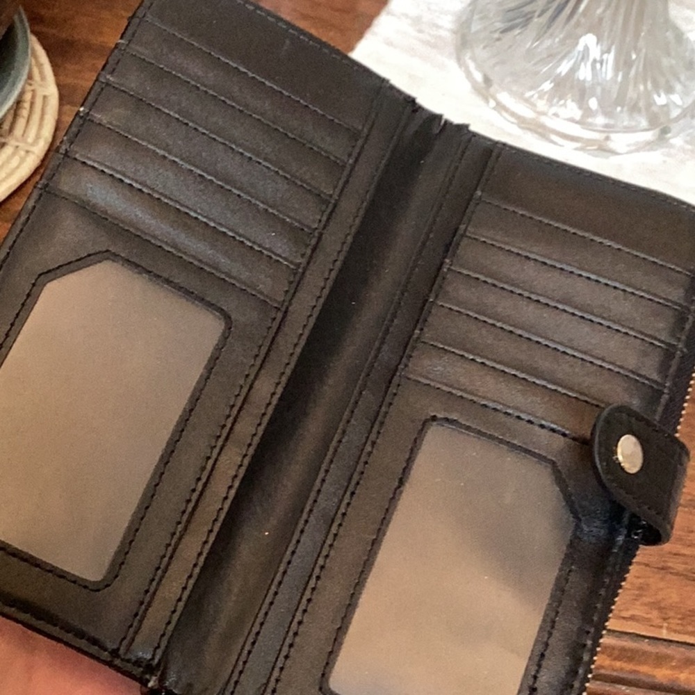 LANY paparazzo wallet/wristlet - Picture 11 of 16